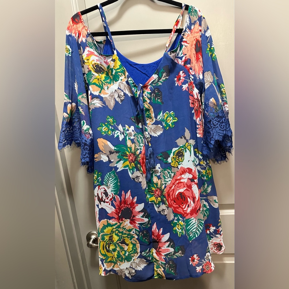 Kori America Size L Cold Shoulder Tunic EUC